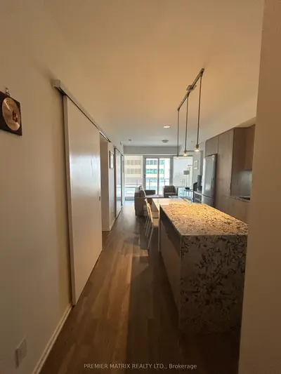 1 Bloor Street E 3511, Toronto C08, On M4w 1a9