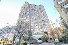 44 St Joseph Street 1710, Toronto C01, ON M4Y 2W4