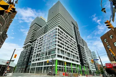 70 Princess Street 1707, Toronto C08, On M5a 0x6