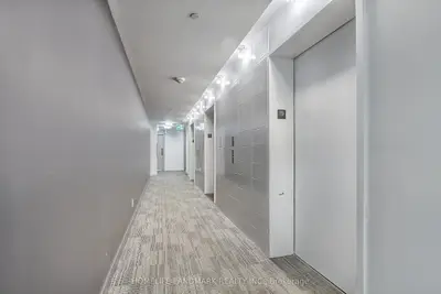 68 Shuter Street 1906, Toronto C08, On M5b 1b4