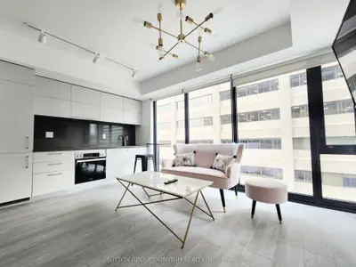 188 Cumberland Street 807, Toronto C02, On M5r 0b6