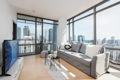 37 Grosvenor Street 3006, Toronto C01, On M4y 3g5