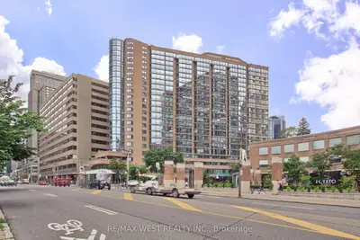 1055 Bay Street 514, Toronto C01, On M5s 3a3