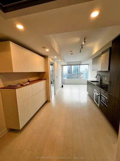 19 Western Battery Road 2510, Toronto C01, On M6k 0e3