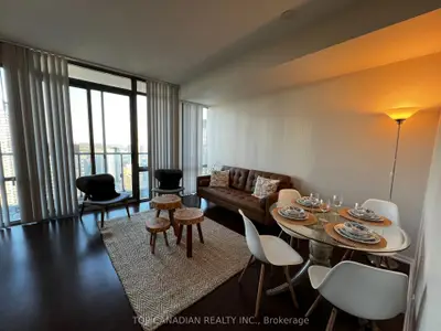 832 Bay Street 4406, Toronto C01, On M5s 1z6