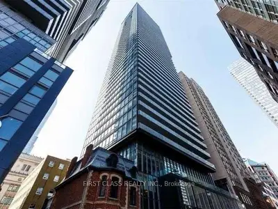 15 Grenville Street 3001, Toronto C01, On M4y 0b9