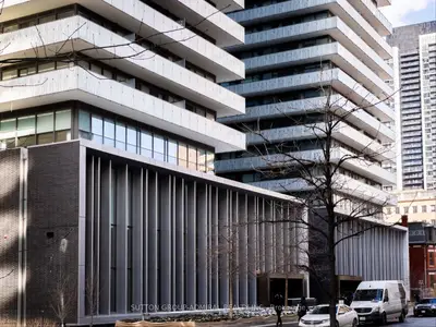 42 Charles Street E 4403, Toronto C08, On M4y 0b7