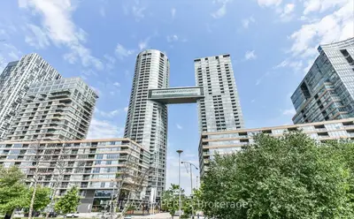 Condo Apartment in Toronto