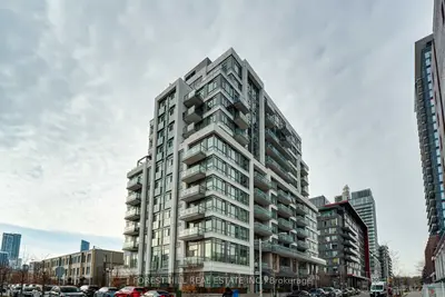 200 Sackville Street 802, Toronto C08, On M5a 0b9