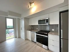500 Wilson Avenue 712, Toronto C06, On M3h 0e5