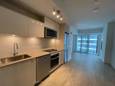 135 Lower Sherbourne Street 2422 W, Toronto C08, On M5a 1y4