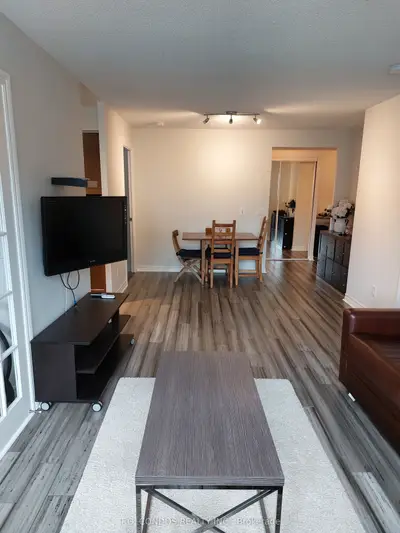 763 Bay Street 1505, Toronto C01, On M5g 2r3