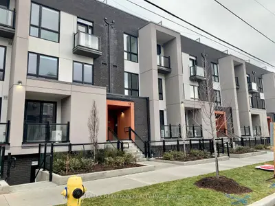Condo Townhouse in Toronto