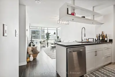 Condo Apartment in Toronto