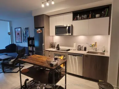 121 Lower Sherbourne Street 229 Sw, Toronto C08, On M5a 0w8