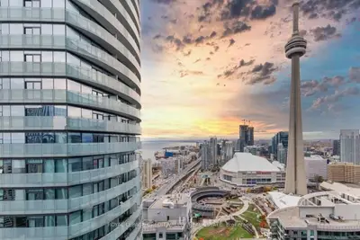 14 York Street 4207, Toronto C01, On M5j 0b1