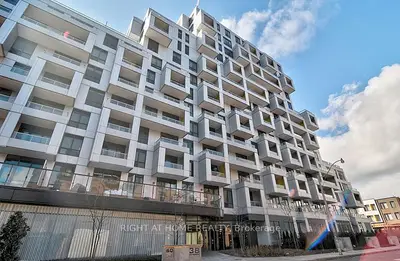 38 Cameron Street 1128, Toronto C01, On M5t 0c3