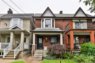 308 St. Clarens Avenue Main, Toronto C01, On M6h 3w3