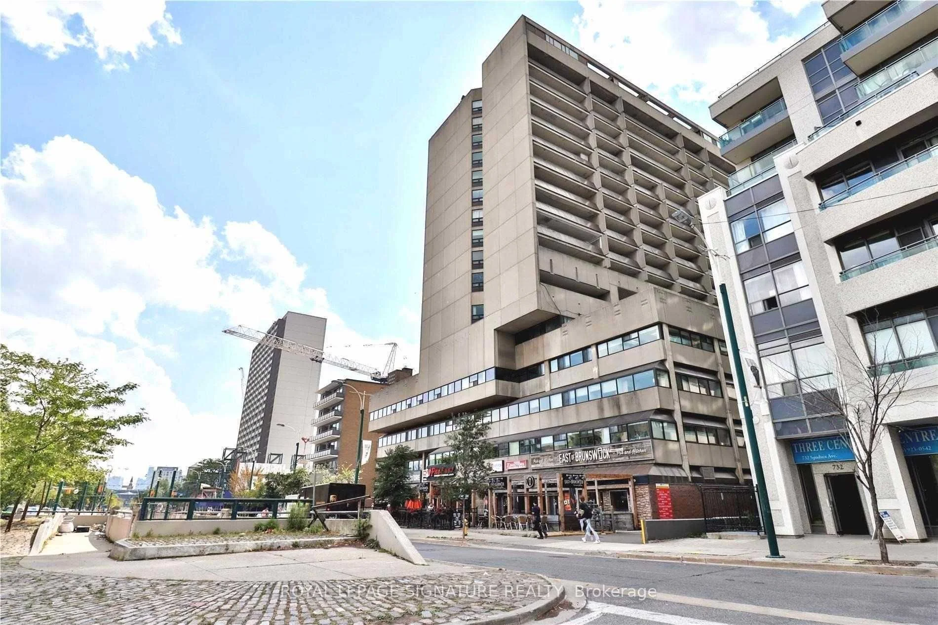 720 Spadina Avenue 706, Toronto C01, On M5s 2t9