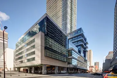 386 Yonge Street 3501, Toronto C01, On M5b 0a5