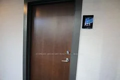 38 Iannuzzi Street 525, Toronto C01, ON M5V 0S2