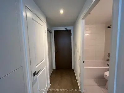 251 Jarvis Street 2404, Toronto C08, On M5b 0c3