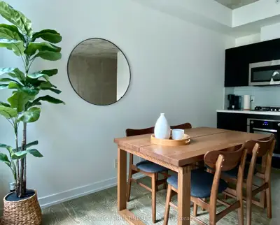 11 Charlotte Street 405, Toronto C01, On M5v 0h6