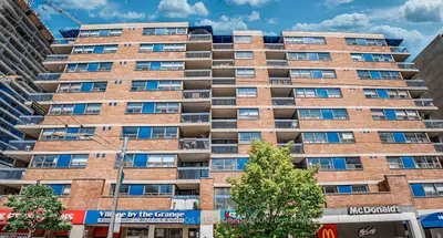 105 Mccaul Street 806, Toronto C01, On M5t 2x4