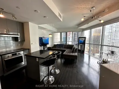1 The Esplanade Street 2904, Toronto C08, On M5e 0a8
