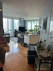 230 Queens Quay Avenue W 2512, Toronto C01, ON M5J 1B5