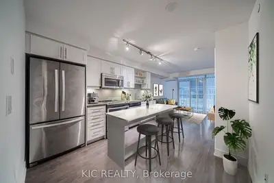 Condo Apartment in Toronto