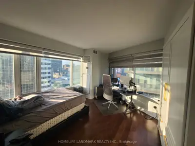 210 Victoria Street N 2010, Toronto C08, On M5b 2r3
