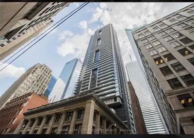 70 Temperance Street 3910, Toronto C01, On M5h 0b1