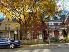 31 D'Arcy Street 301, Toronto C01, ON M5T 1J8