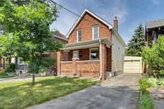 207 Winnett Avenue, Toronto C03, ON M6C 3L8