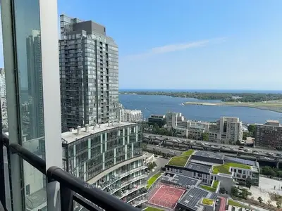 25 Capreol Court S 3210, Toronto C01, On M5v 3z7