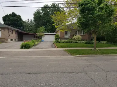 359 Patricia Avenue, Toronto C07, On M2r 2m8