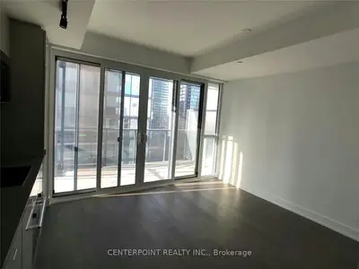 7 Grenville Street 1902, Toronto C01, On M4y 0e9