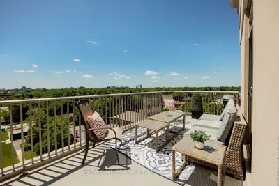 Condo Apartment in Toronto