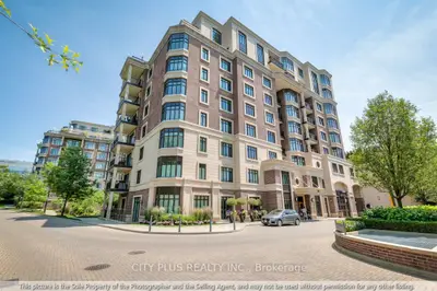 Condo Apartment in Toronto