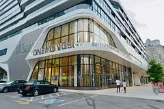 28 Freeland Street 3306, Toronto C08, On M5e 0e3