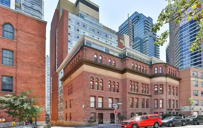 11 St Joseph Street 1802, Toronto C01, On M4y 3g4