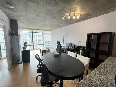 22 Wellesley Street E 1302, Toronto C08, On M4y 1g3