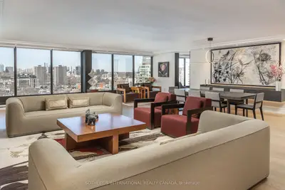 110 Bloor Street W 1707, Toronto C02, On M5s 2w7