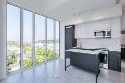 500 Dupont Street 803, Toronto C02, On M6g 0b8