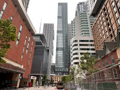 327 King Street W 707, Toronto C01, On M5v 0w7