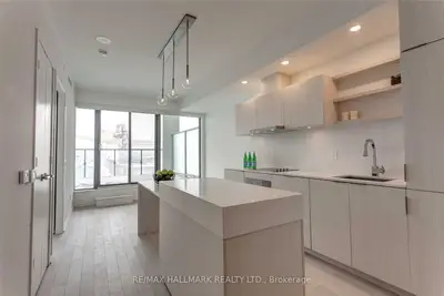 12 Bonnycastle Street 211, Toronto C08, On M5a 0c8