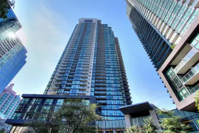 5168 Yonge Street 2009, Toronto C07, On M2n 0g1