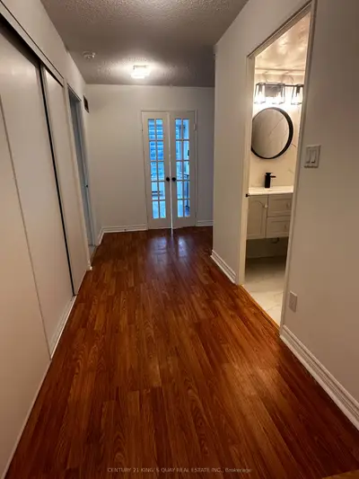 30 Greenfield Avenue 1211, Toronto C14, On M2n 6n3