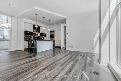 63 St Mary Street Th01, Toronto C01, On M5s 0a4